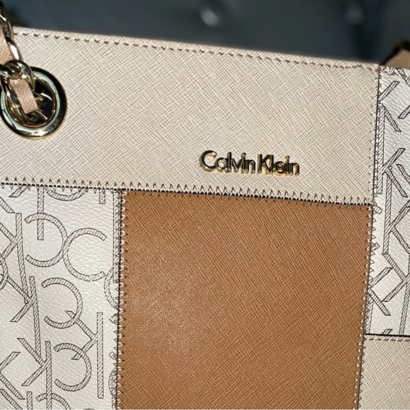 🤎🤎CALVIN KLEIN Tote Bag🤎🤎 - Picture 4 of 7